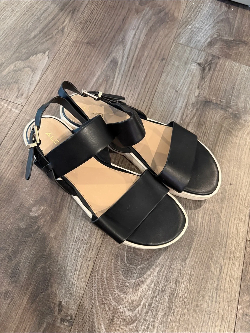 Aldo Dwylia Black and White Platform Cross-Strap Sandals -Sz 8.5
